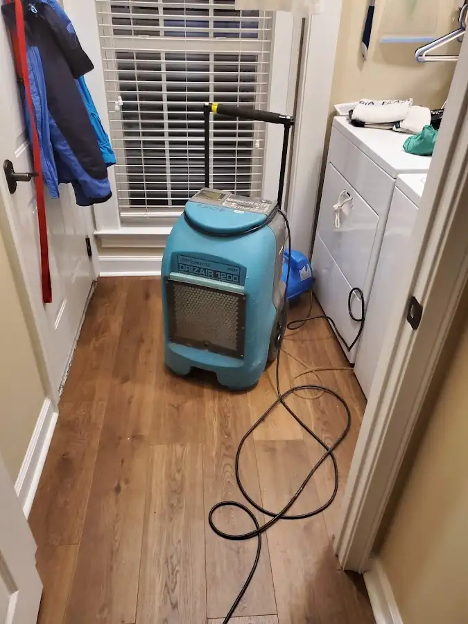 Commercial dehumidifier deployed for Flood Damage Cleanup in Palatka